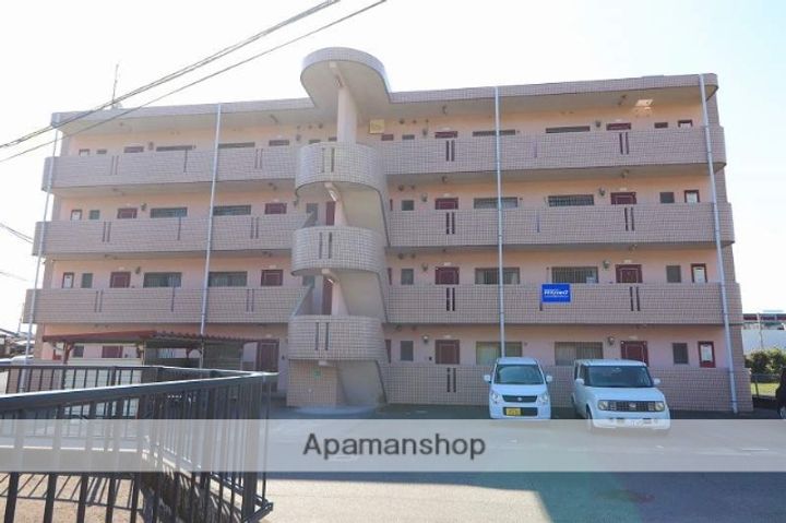 ライネクスト新川の外観