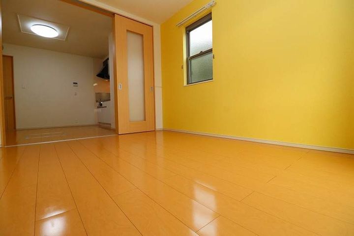 シャローム Bの居間