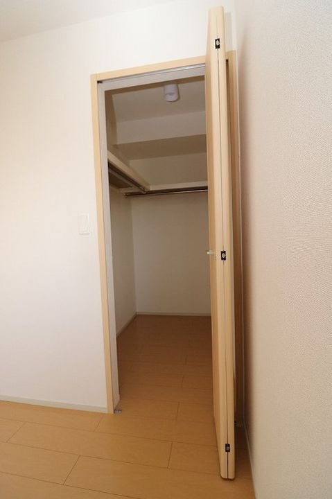 エルミタージュ・トミのその他画像