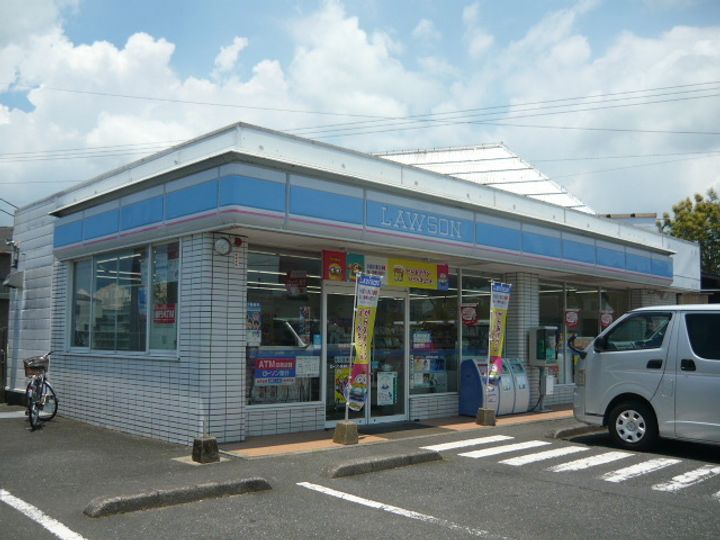 エルミタージュ・トミの周辺
