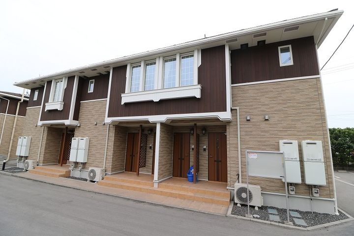 コンフォートヴィラ旭原Ⅰ号棟の外観