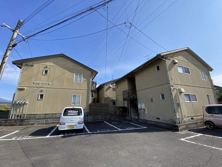 鹿児島県霧島市国分姫城の賃貸アパートの外観