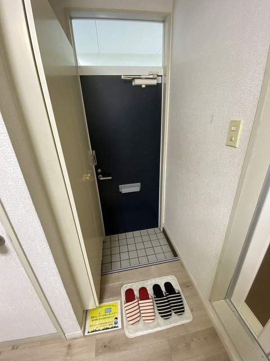 鹿児島県霧島市国分新町2丁目の賃貸アパートの玄関
