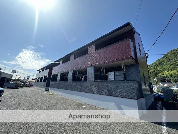 鹿児島県姶良市加治木町木田の賃貸アパートの外観