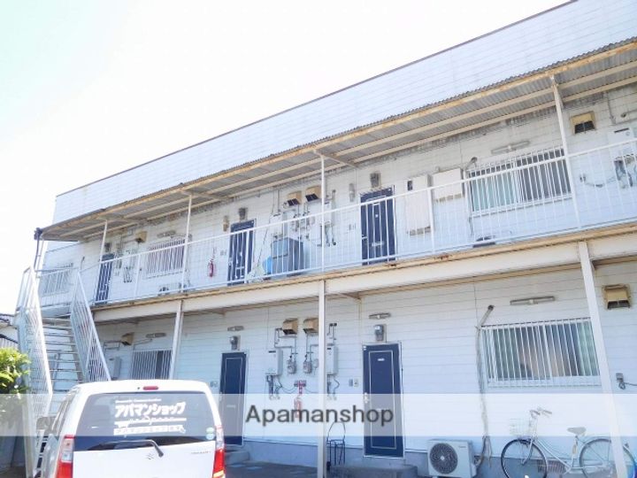 鹿児島県姶良市平松の賃貸アパートの外観