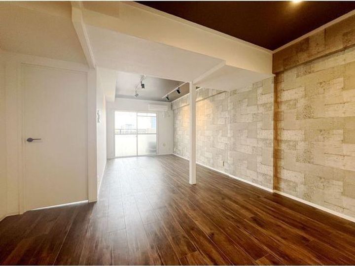 フリージア高木の居間