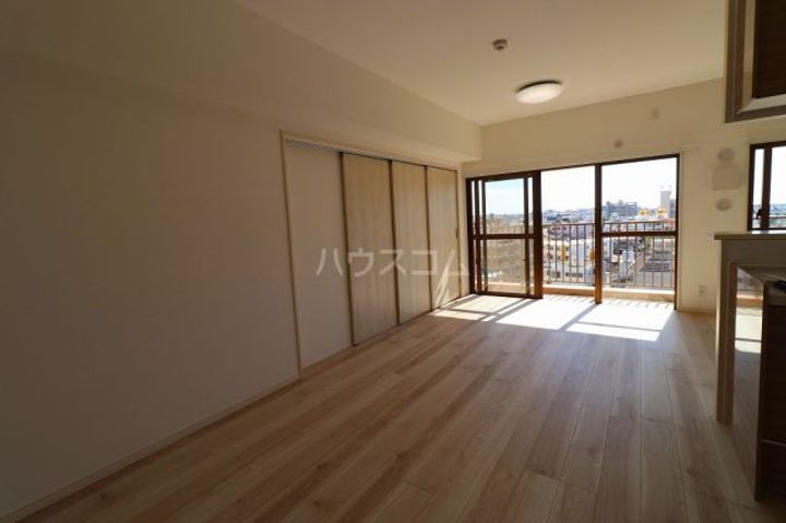 ライオンズプラザ宇栄原の内装