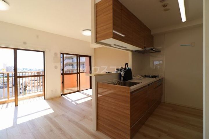 ライオンズプラザ宇栄原のキッチン