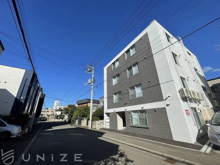 北海道札幌市豊平区平岸四条11(マンション)の賃貸物件の外観