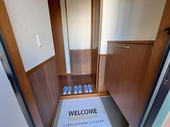 神奈川県横浜市旭区市沢町(アパート)の賃貸物件の玄関