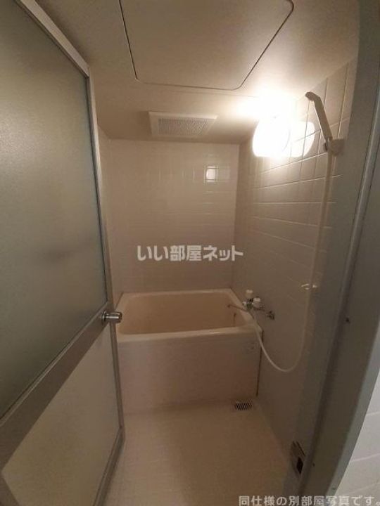 ロイヤル前山の風呂