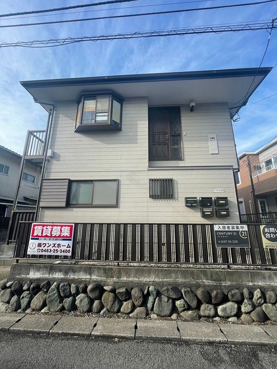 神奈川県茅ヶ崎市松浪2(アパート)の賃貸物件の外観