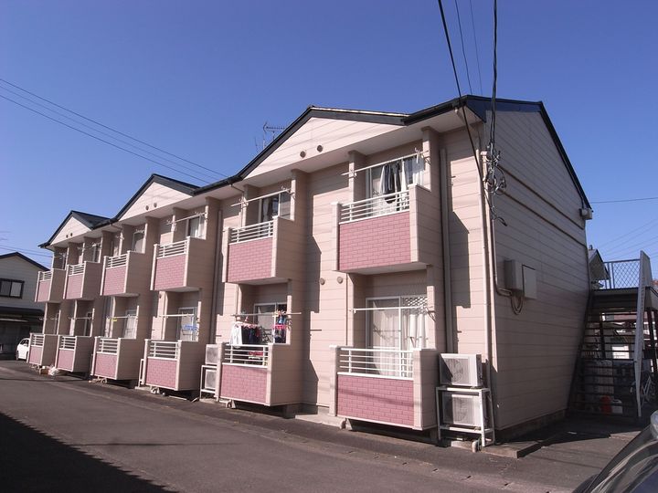 コーポチェリーAの外観