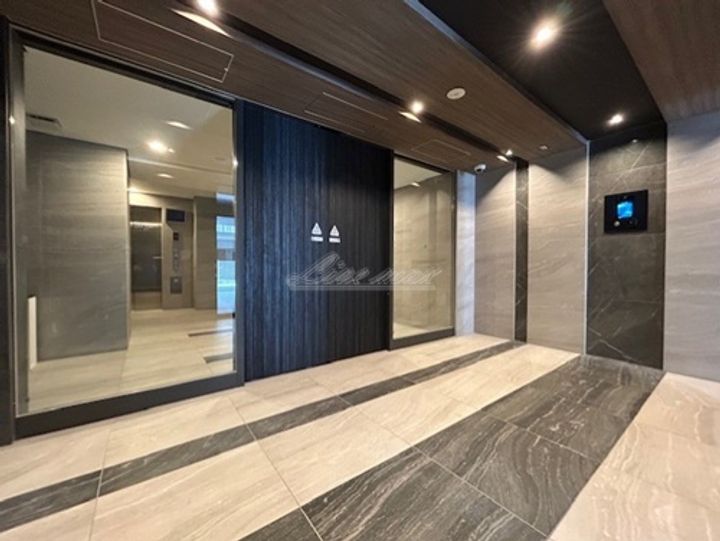 ジェノヴィア横浜石川町の地図