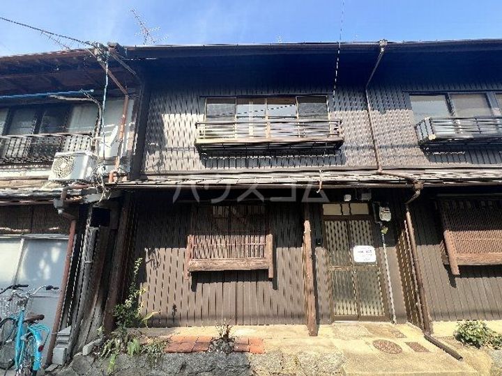 京都府京都市右京区太秦安井北御所町(一戸建)の賃貸物件の外観