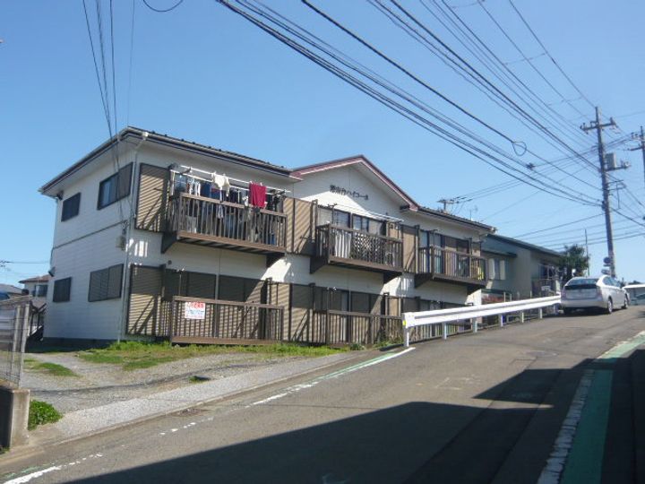 港南台ハイコーポの外観