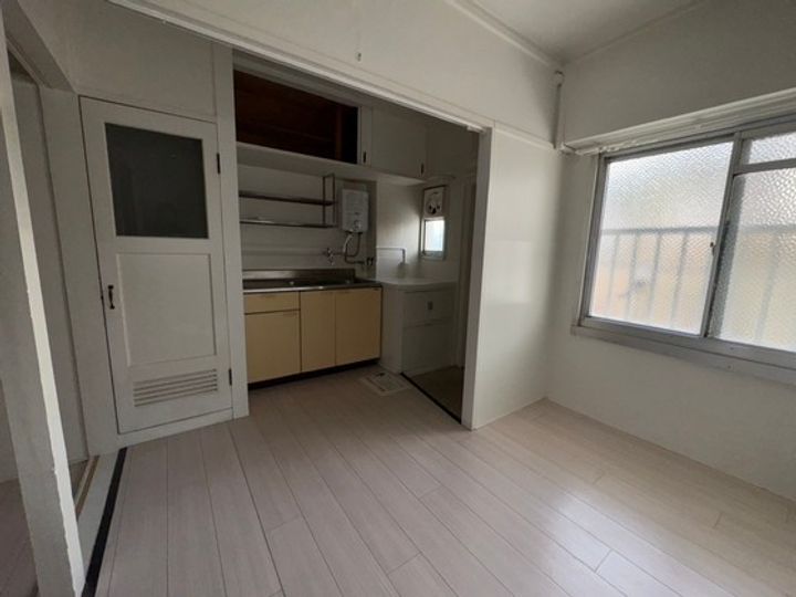 ビレッジハウス下更地2号棟の内装