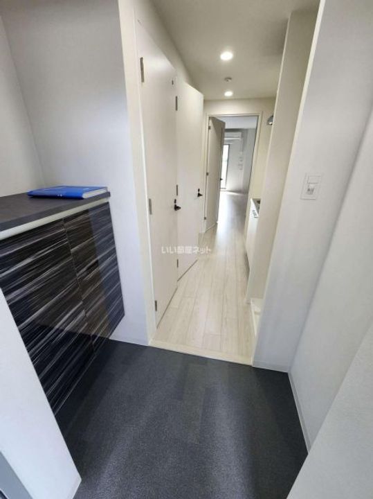 GLUCK MAISON S-SAKAI XVIの玄関