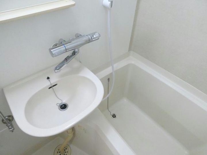 プレステージ本木の風呂