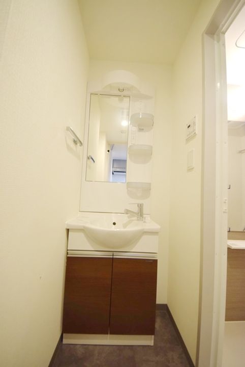 ルブリカント アラカワ ベースの内装