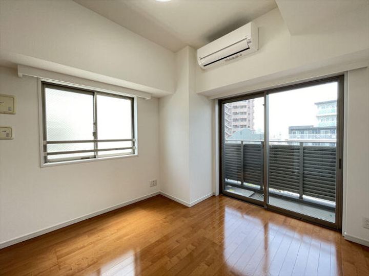 スカイコート新宿落合壱番館の居間