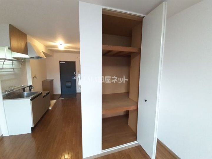 三重県名張市鴻之台4番町(アパート)の賃貸物件の内装