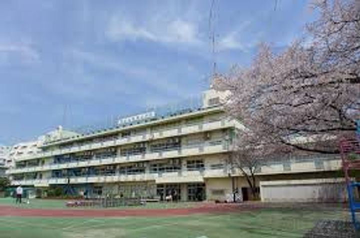 東京都港区南青山7(マンション)の賃貸物件の周辺