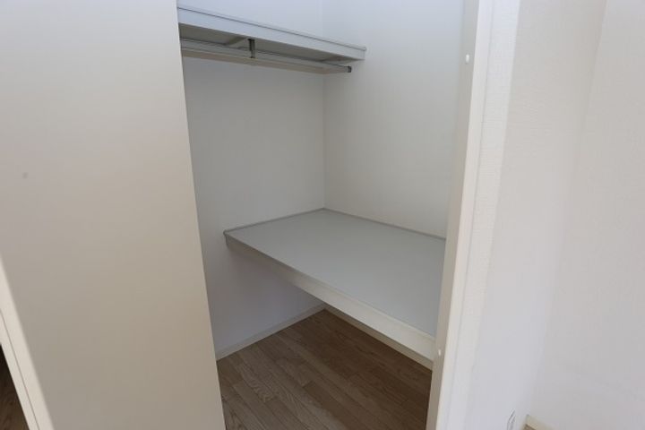 グリーンメゾン八本松 A棟の内装