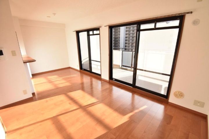 ユニハイム草津フレッシアの居間