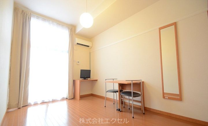 東京都立川市一番町4(アパート)の賃貸物件の居間