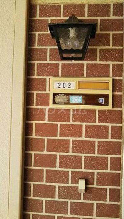 プレシードハイツの玄関