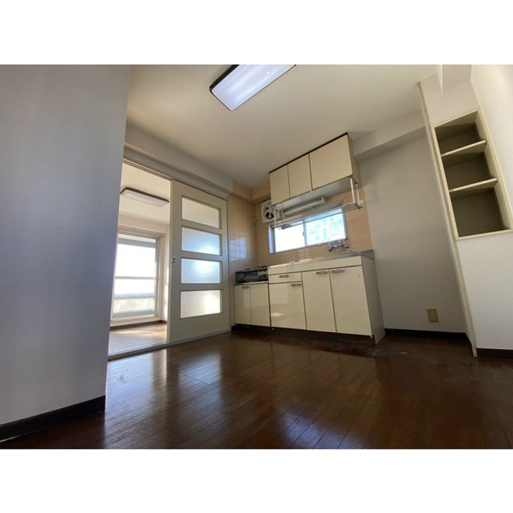 アビタシオン元町の居間