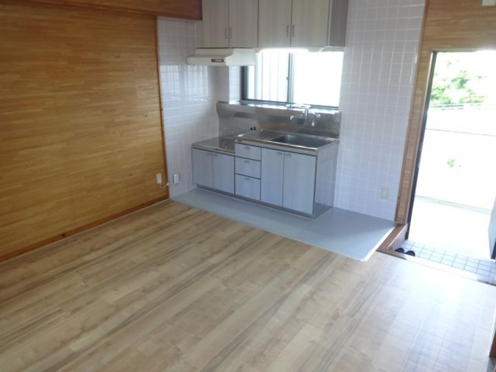 沖縄県那覇市字国場(アパート)の賃貸物件の玄関