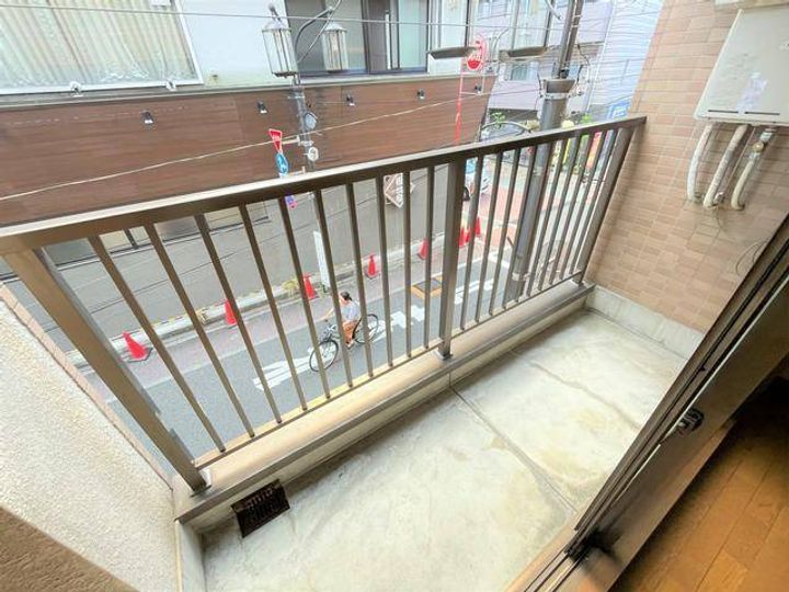 岡伸ビルの内装
