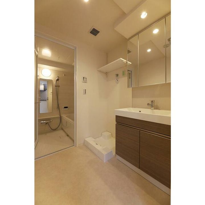 東京都台東区小島1(マンション)の賃貸物件の内装