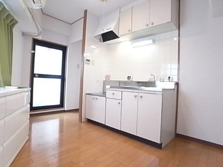 ファミティ弐番館の居間