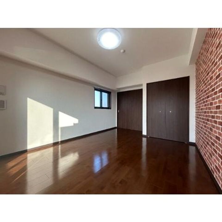 ドゥナーレ畑江通の居間