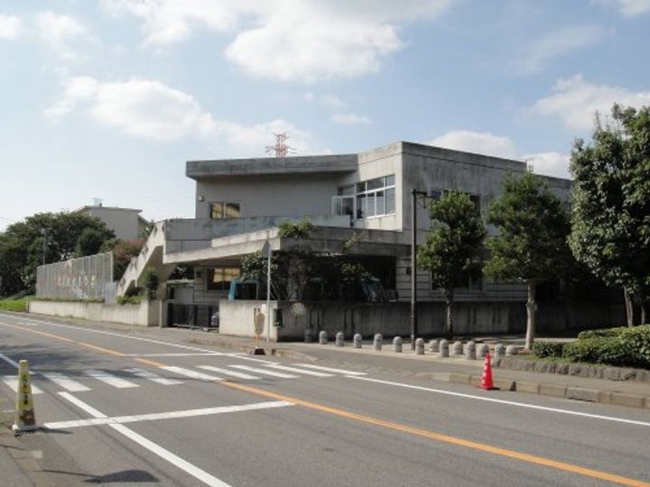 コロネード原山5号棟の周辺