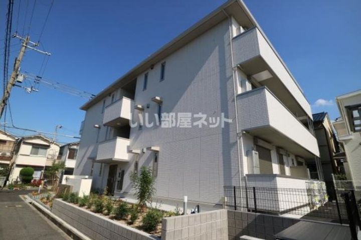 ルーチェ鳳の外観