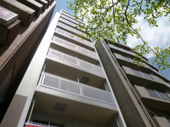 東京都府中市宮西町2(マンション)の賃貸物件の外観