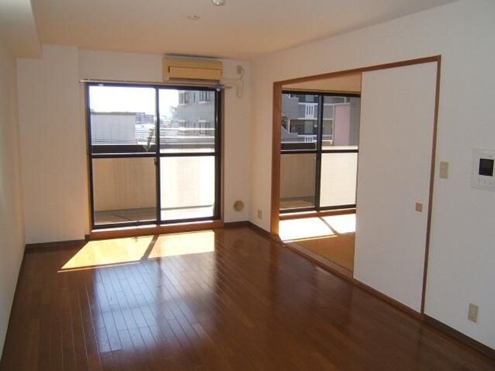 埼玉県川口市西川口2(マンション)の賃貸物件の居間