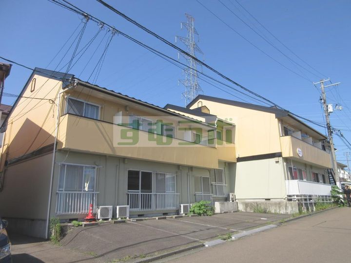 パシフィックモナークの外観