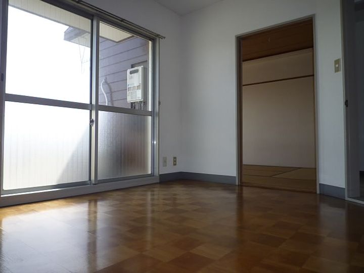 東京都調布市菊野台1(マンション)の賃貸物件の居間