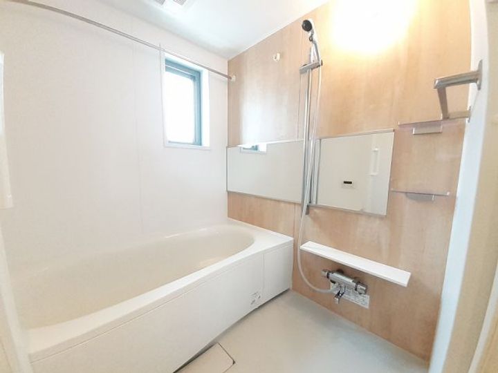 ウィステリアK Iの風呂