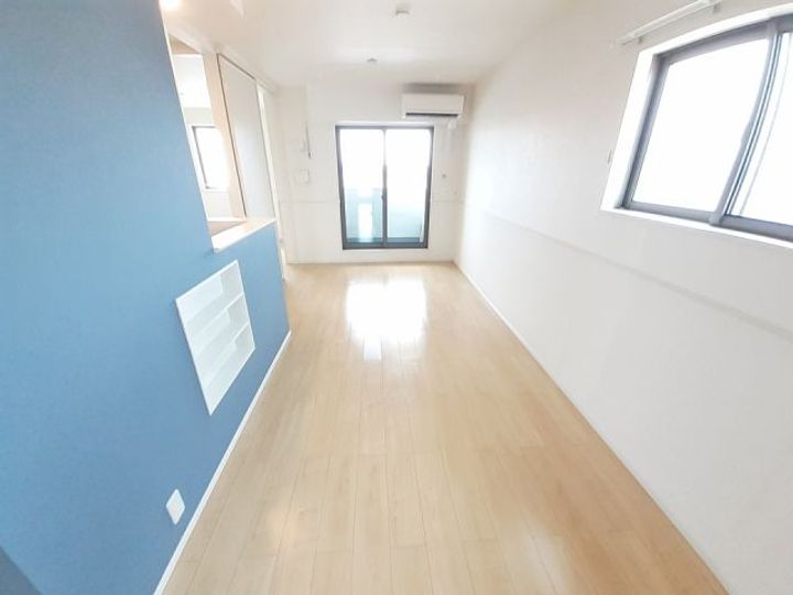 ウィステリアK Iの居間