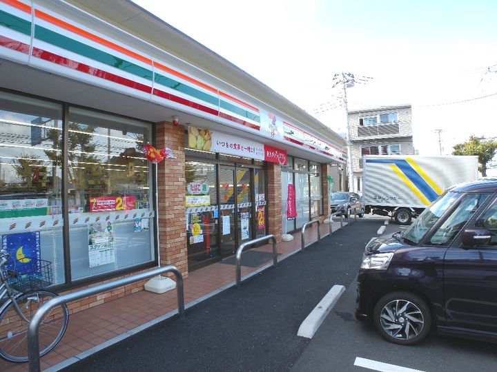 ラ ベルヴィの周辺