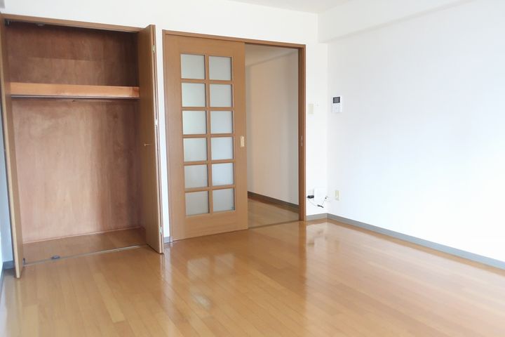 フローラ松成の内装
