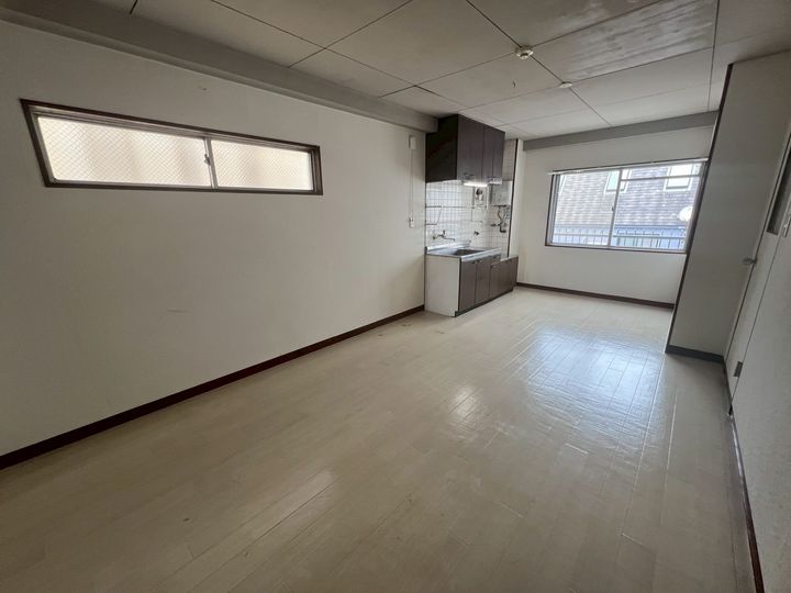 大阪府大阪市東成区東中本2(マンション)の賃貸物件の居間