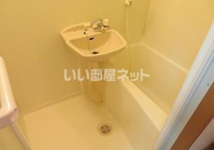 新潟県長岡市古正寺3(アパート)の賃貸物件の風呂