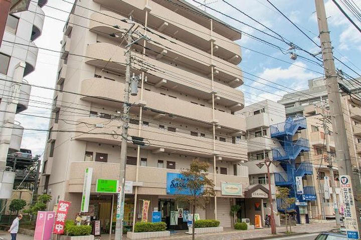 101セントラルビルの外観